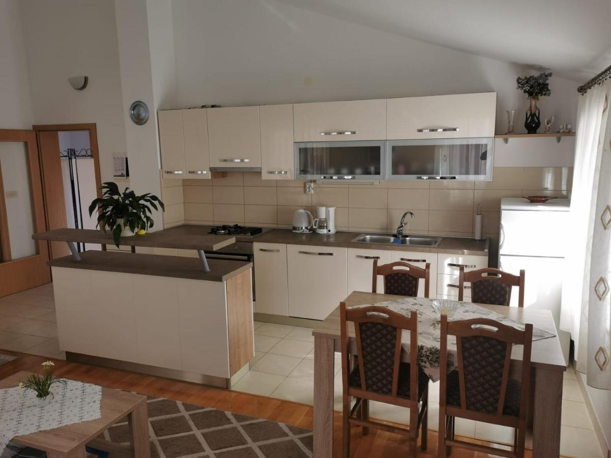 Apartman Zora Podstrana Exteriör bild